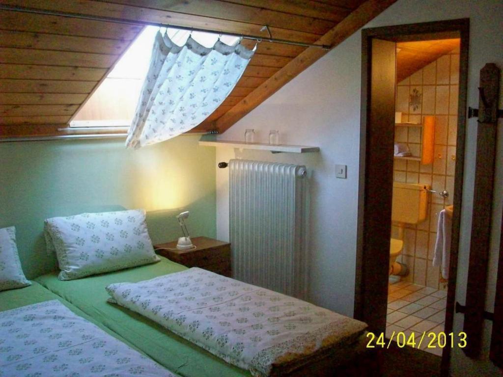 Zum Fliegenden Hollander Guest House Zwiesel Room photo