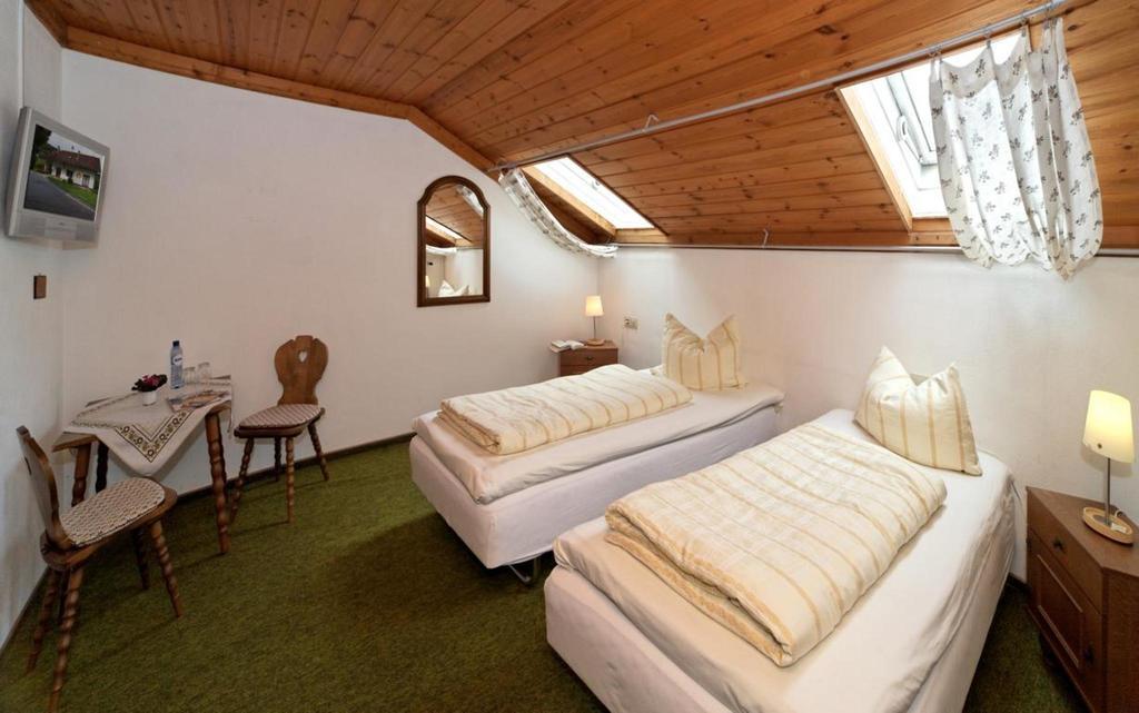 Zum Fliegenden Hollander Guest House Zwiesel Room photo